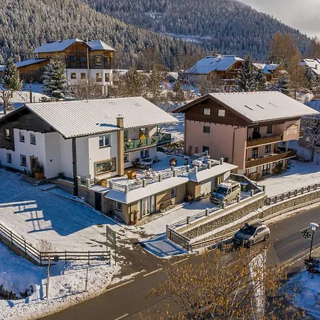 Peak Апартаменти